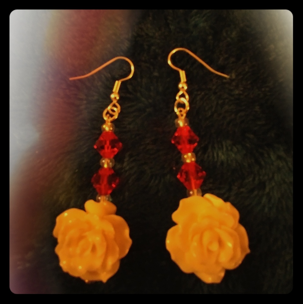 Ivory Flower Earrings